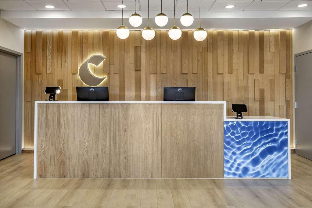 Comfort Inn & Suites Newark Liberty International Airport Interior foto