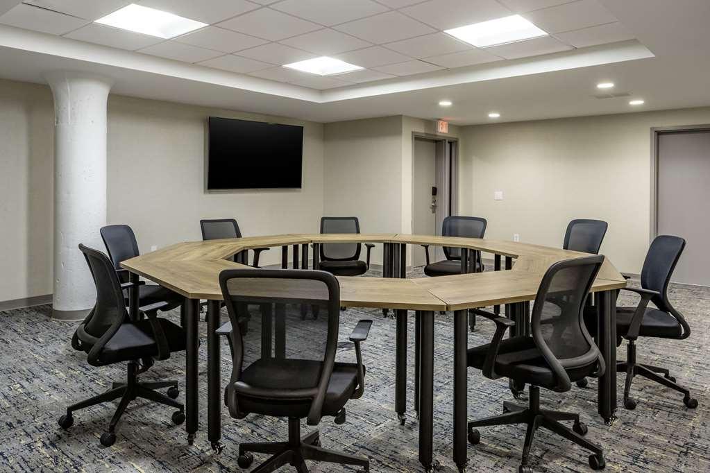 Comfort Inn & Suites Newark Liberty International Airport Einrichtungen foto